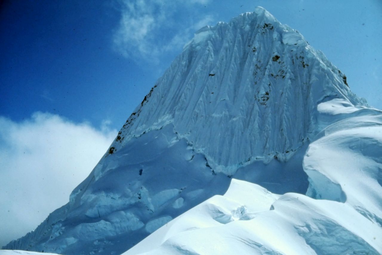Alpamayo's SW Face, our first view from the ridge crossing
