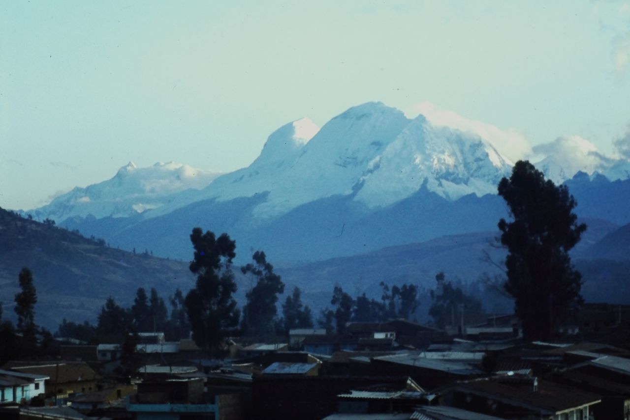Huascaran seen from Pepe's doss in Huaraz back in August 1982